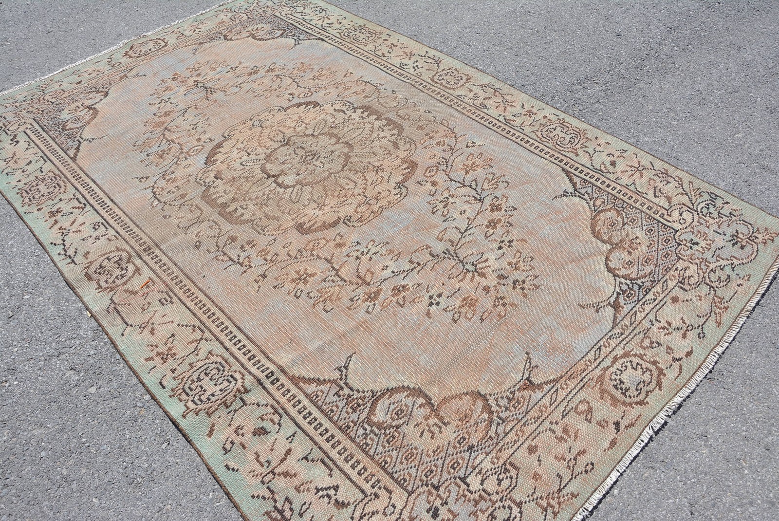 Turkish Vintage Large Rug 5,6×8,6 ft, Brown Wool Rug