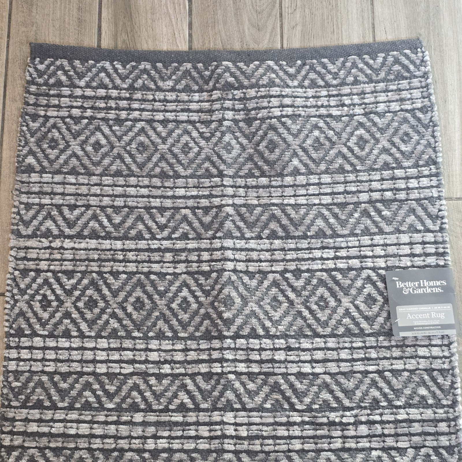 Better Homes & Gardens Gray Diamond Chenille Indoor 26″ x 44″ Accent Rug