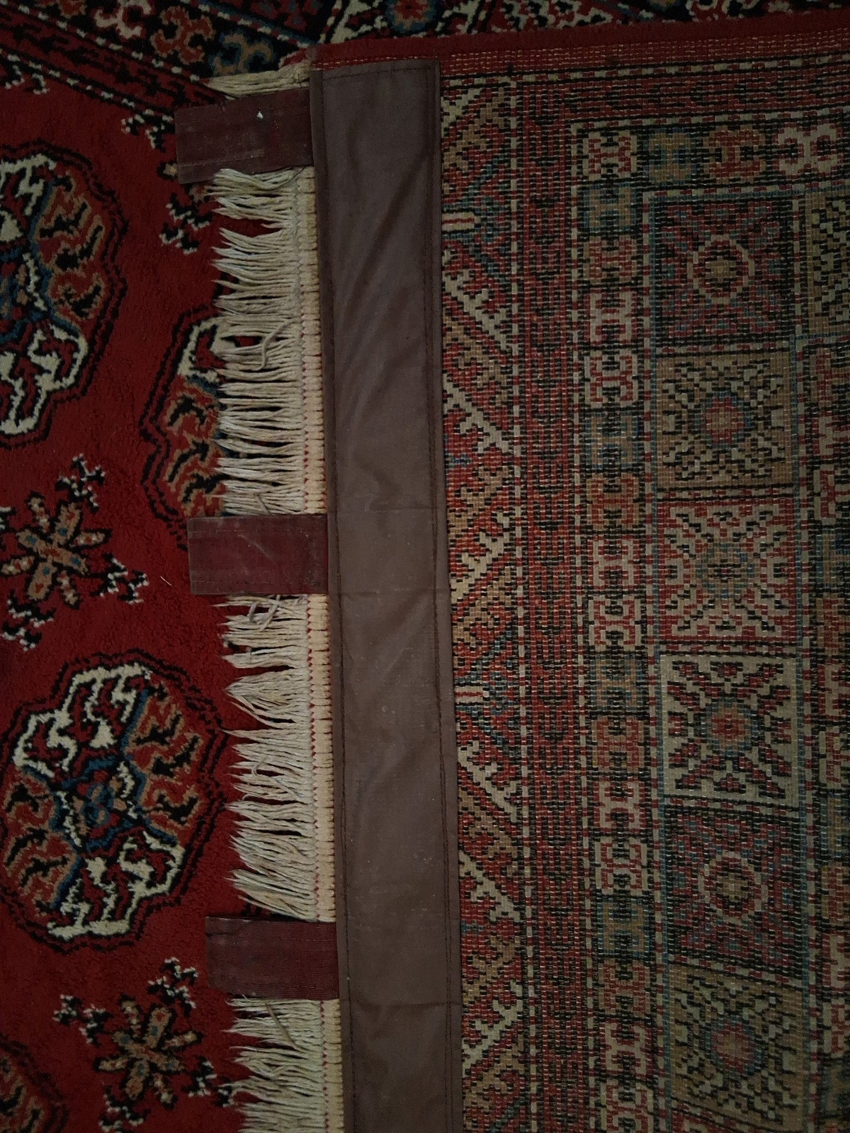Vintage Hand-Knotted Pakistani Bokhara Rug – 5′ 2″ x 7′ 9″ (Circa 1970s)