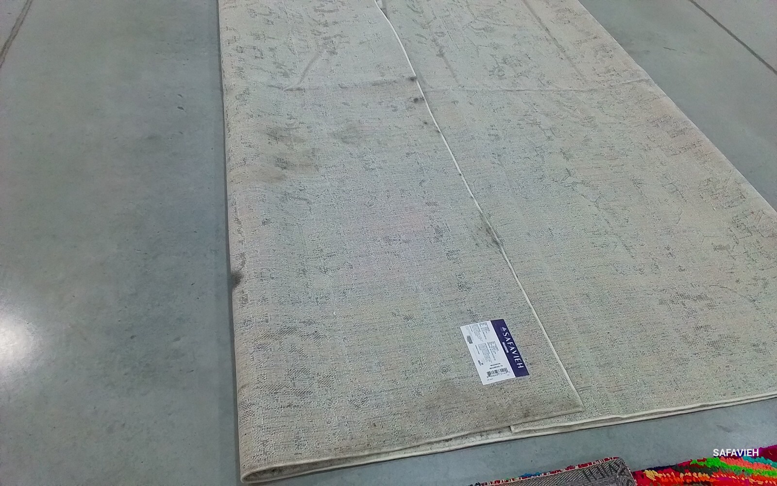 SILVR / IVORY 10′-0″ x 14′-0″ Back Stain Rug Reduced Price 1172762349 MAD603G-10