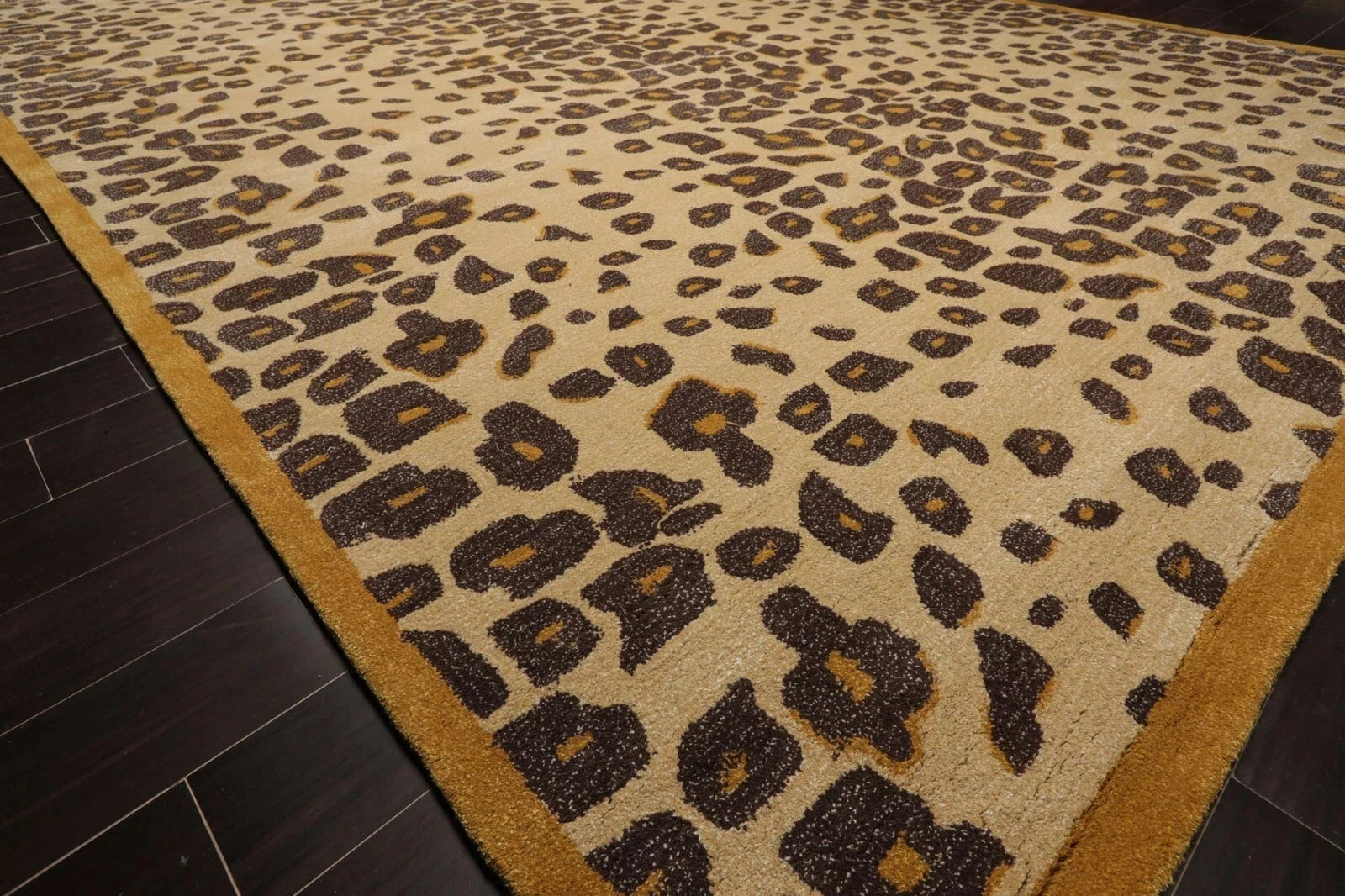 Leopard Print Wool Premium Wool Hand Tufted Area Rug Modern Living Room Bedroom