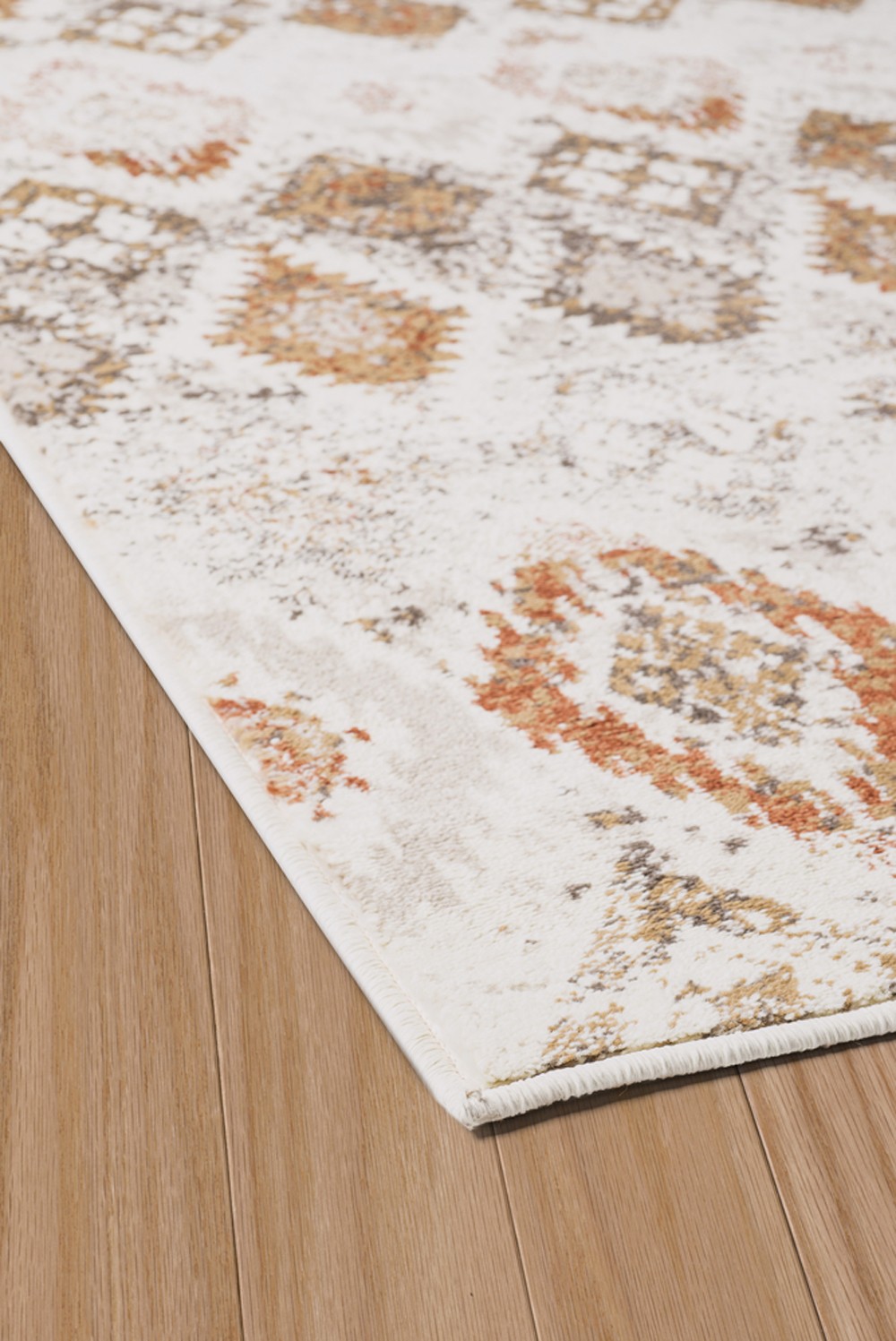 Ivory Half-Brick Diamond Faded Floral Area Rug 3001-00597 – Aprx 5′ 3″ x 7′ 2″