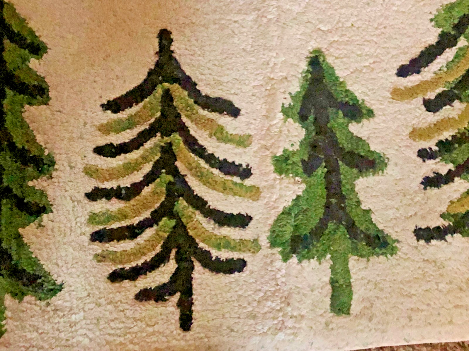 Threshold Christmas Pine Tree Bathroom Rug 20″x30″ Off White Green Tones