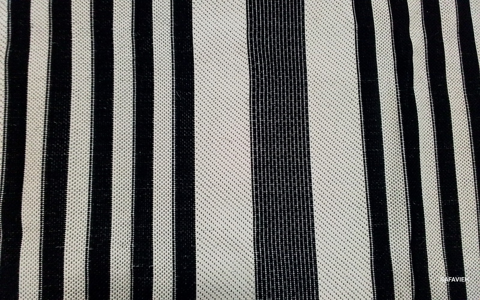 BLACK / BONE 6′-7″ x 6′-7″ Damaged Rug, Reduced Price 1172803111 CY6062-216-7SQ
