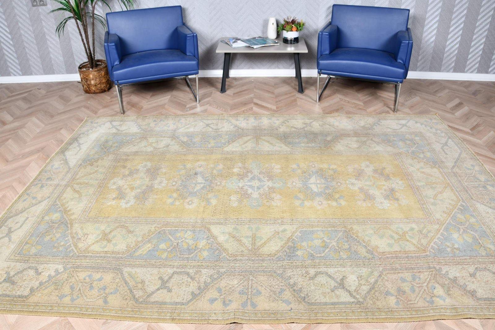 Vintage Large Rug 6,7×9,7 ft (203×295 cm), Turkish Yellow Striped Rug
