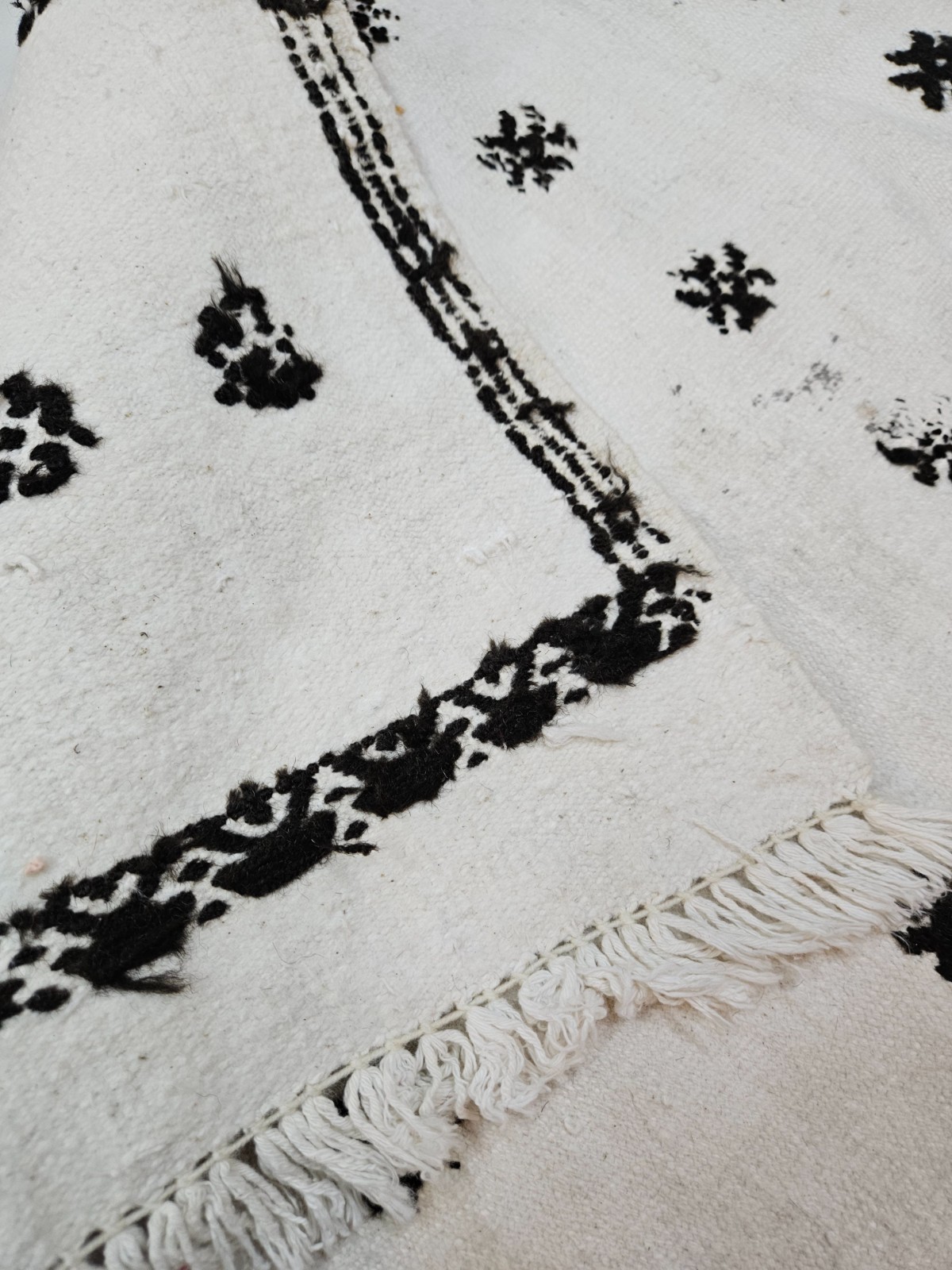 2.1 x 3.6 ft Turkish Kilim Rug, Black Vintage Rug, White Handmade Anatolian Rug