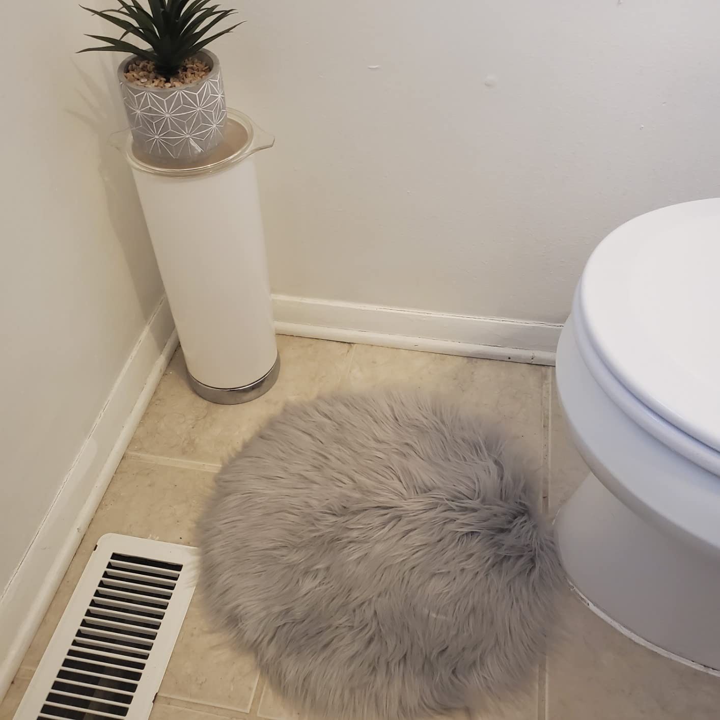 15.7 Inch Small Fur Rug Round Sheepskin Rug, Small Fluffy 1.3×1.3 ft Round Grey
