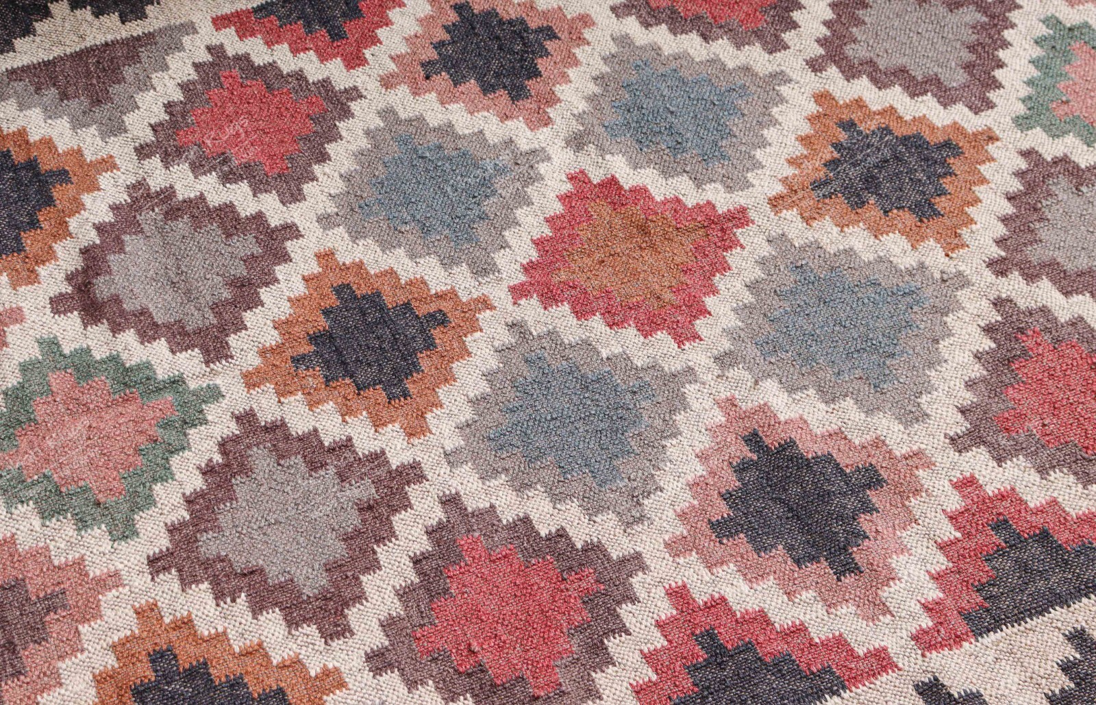Vintage Turkish Hand-Woven Kilim Flat Weave Area Rug Vintage New Hand-Woven