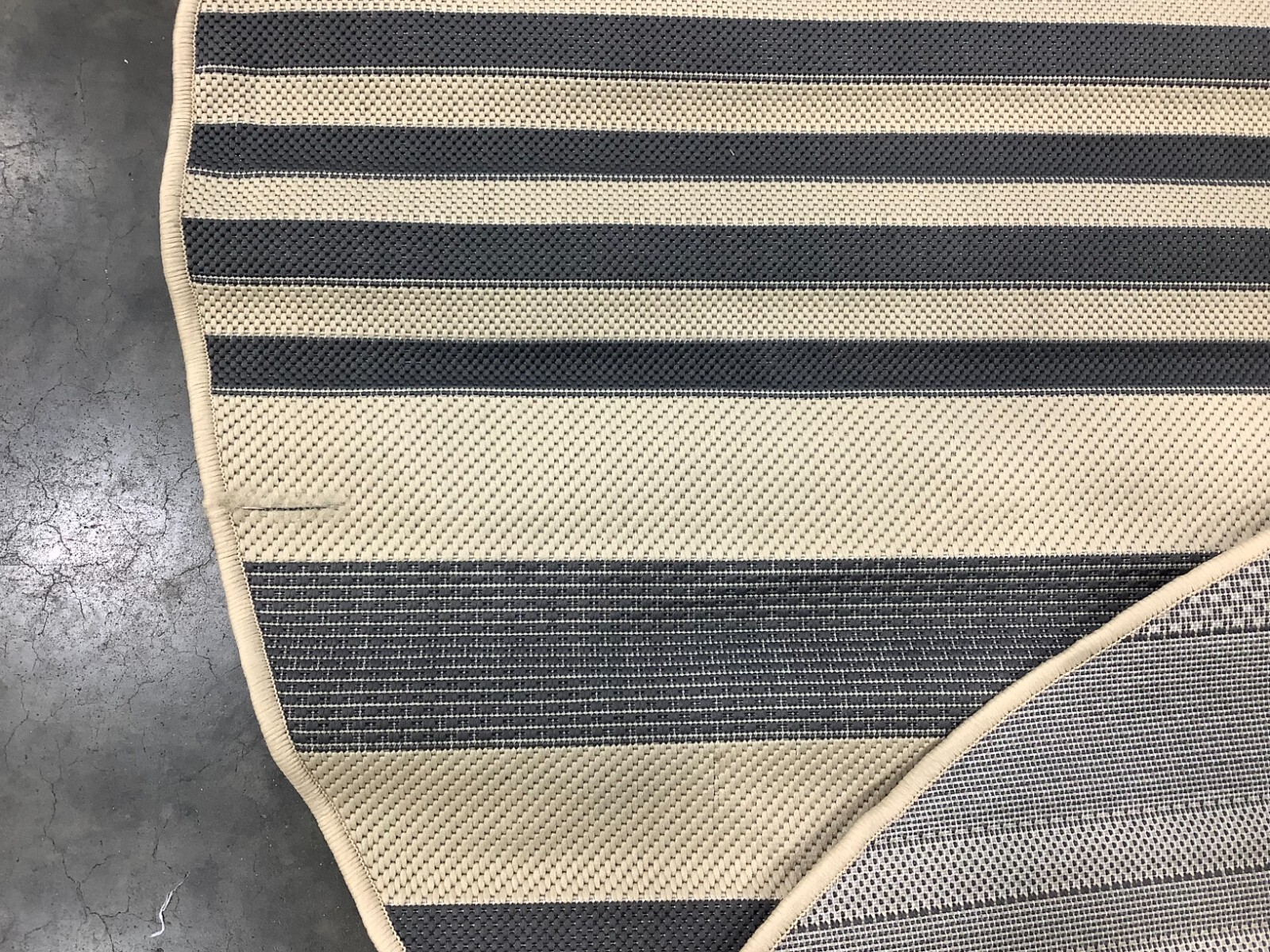 GREY / BONE 6′-7″ x 6′-7″ Cut on Rug, Reduced Price 1172679171 CY6062-236-7R
