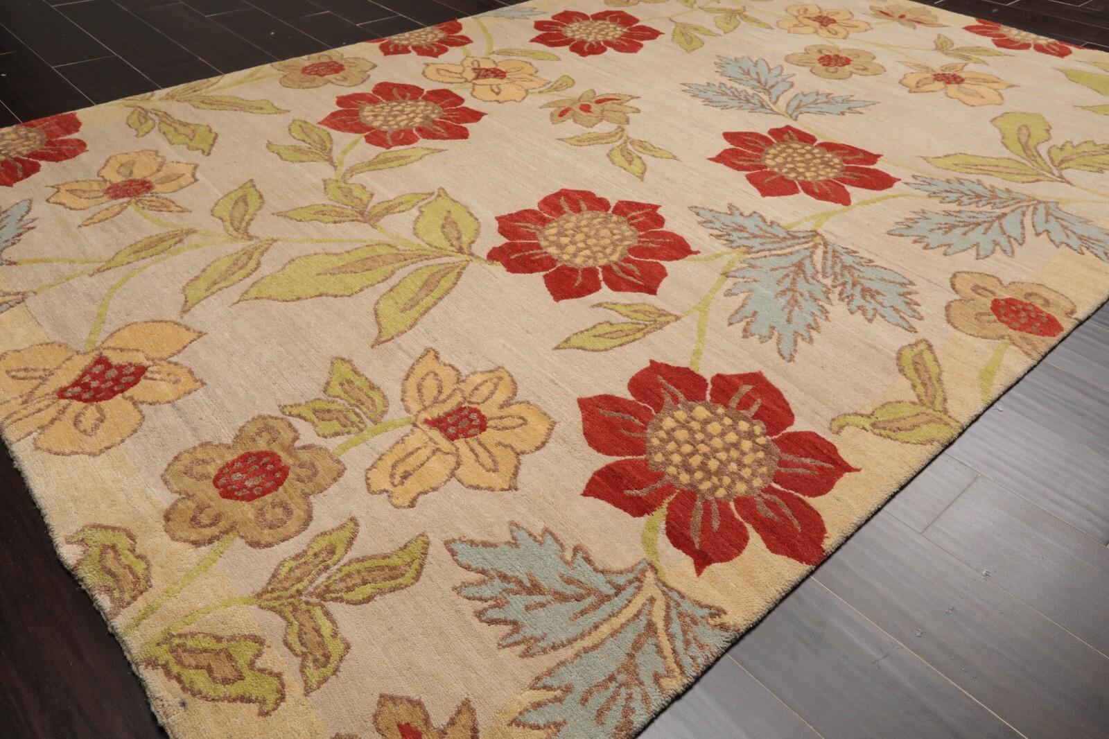 Tufenkian Chelsea Garden Hand Knotted Wool Tibetan Area Rug Beige 5’6″ x 8’6″