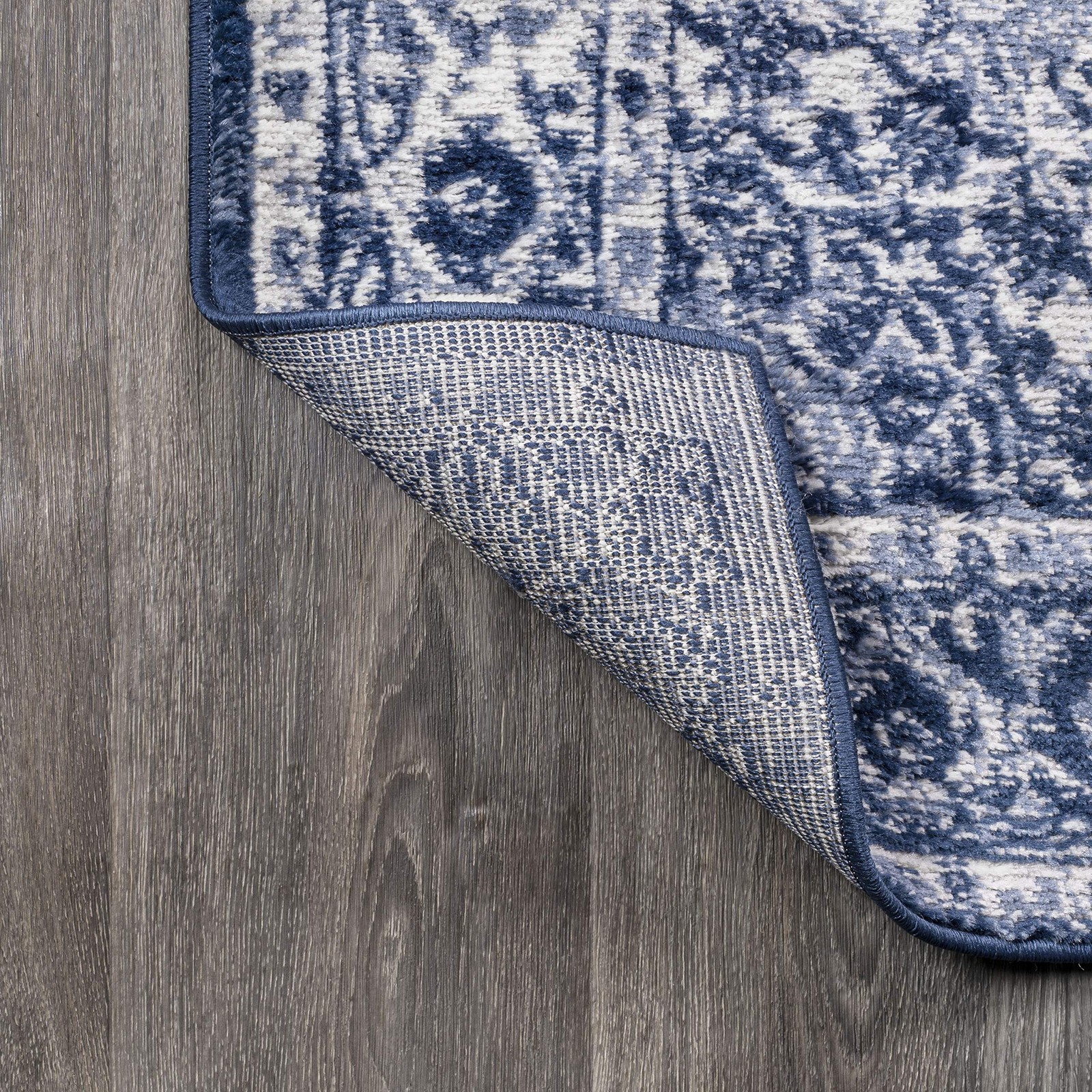 Jonathan Y Rosalia Cottage Medallion Dark Blue/Ivory Indoor Area Rug 8X10