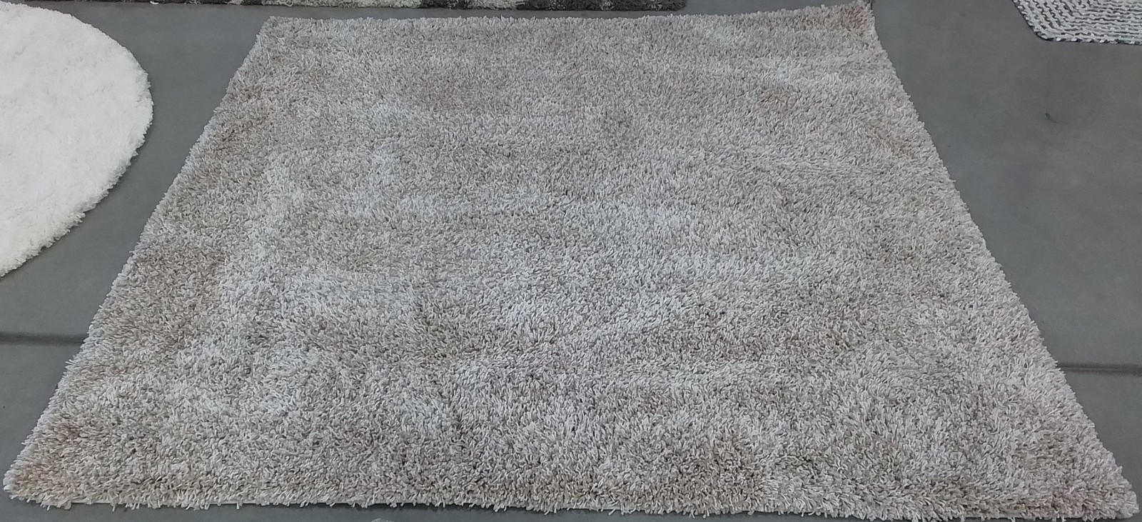 BEIGE 6′-7″ x 6′-7″ Back Stain Rug, Reduced Price 1172789511 SG151-1313-7SQ