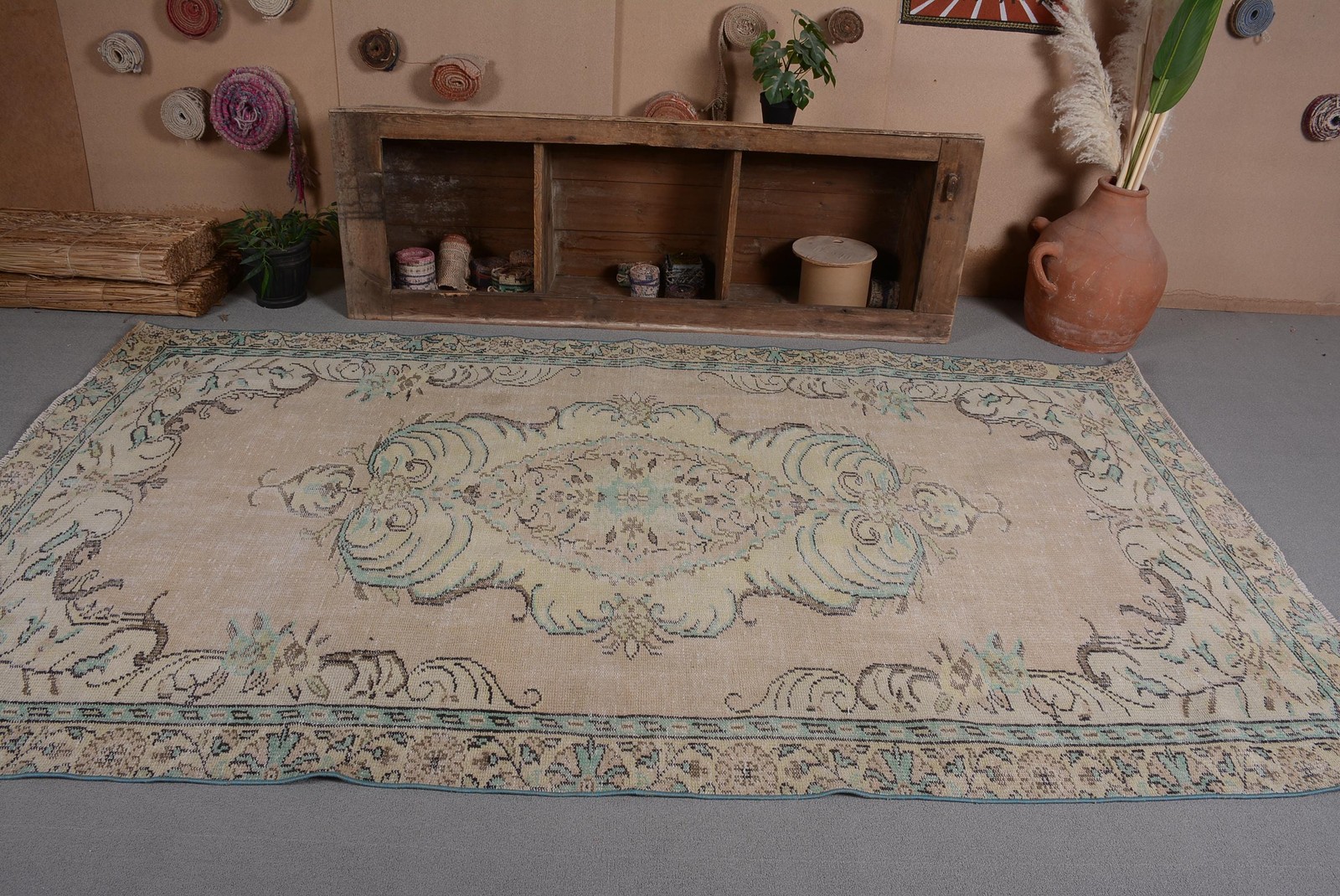 5,6×9,5 ft Vintage Large Rug, Beige Blue Turkish Solid Wool Rug