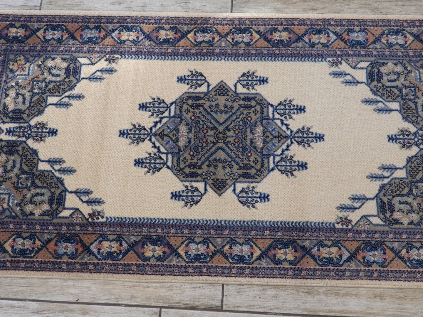 Oriental Medallion Design Wool Machinemade Rug 80×160 Cm
