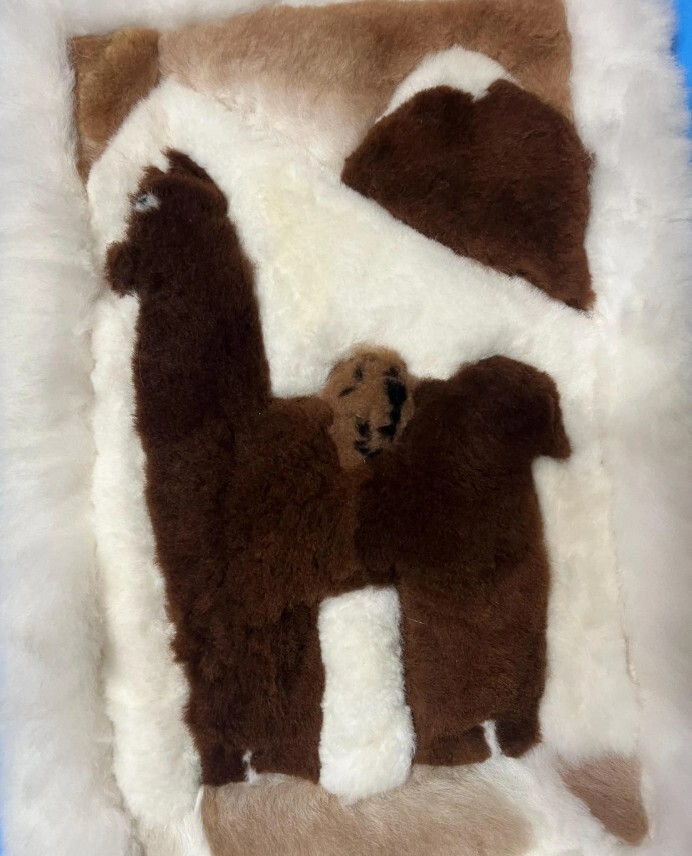 Genuine Alpaca Fur Rug – Llama Design Handmade in Peru Natural Alpaca Wool NEW