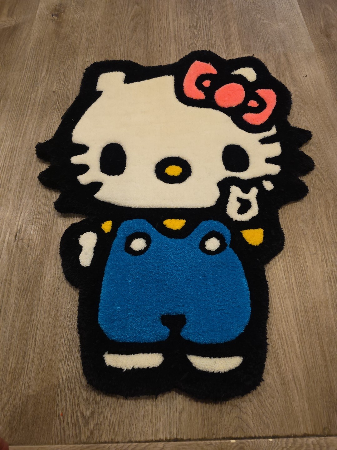 Handmade Tufted Hello Kitty Rug with Non Slip Backing for Home Decor