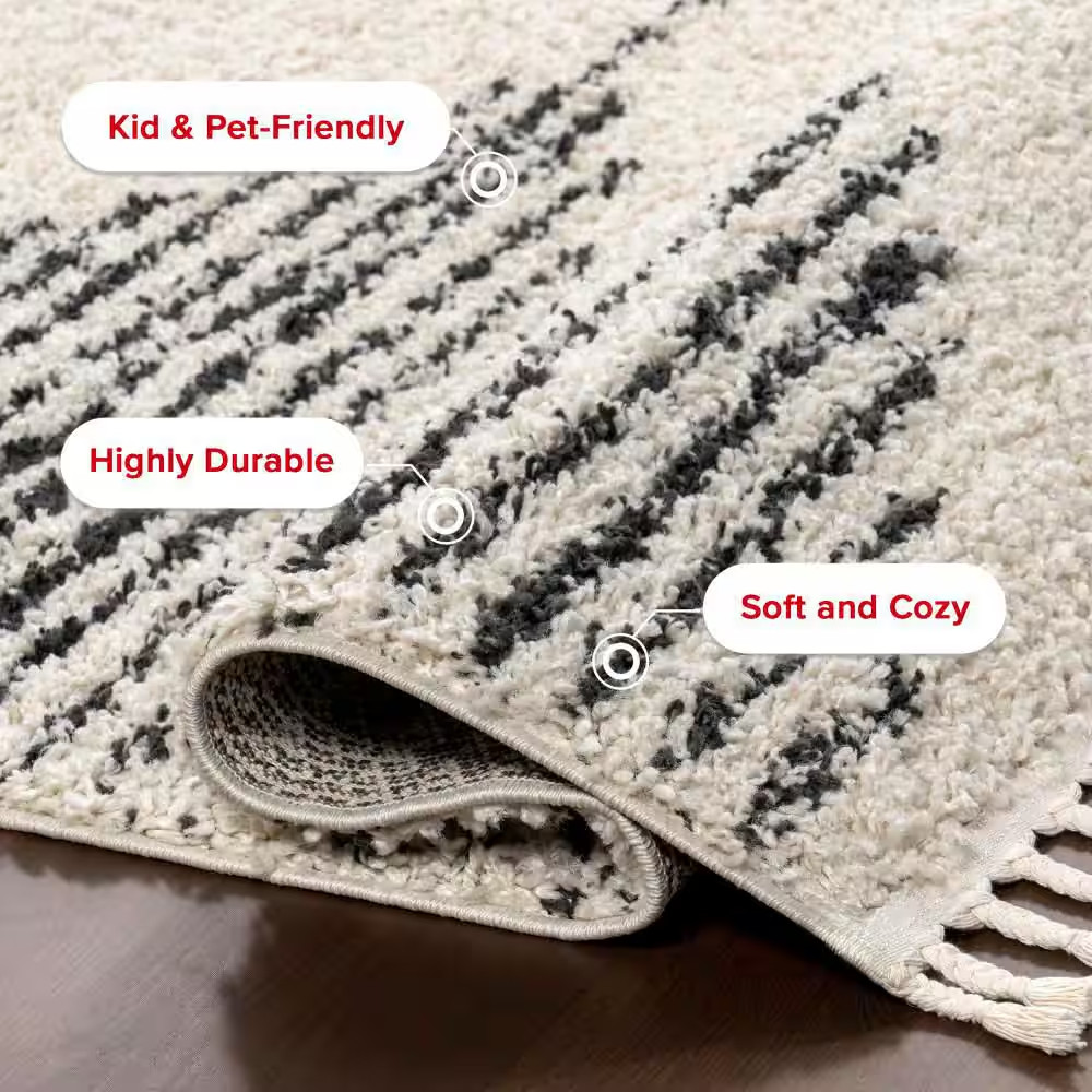 Bria Moroccan Diamond Shag Off-White Doormat 2 Ft. X 3 Ft. Area Rug
