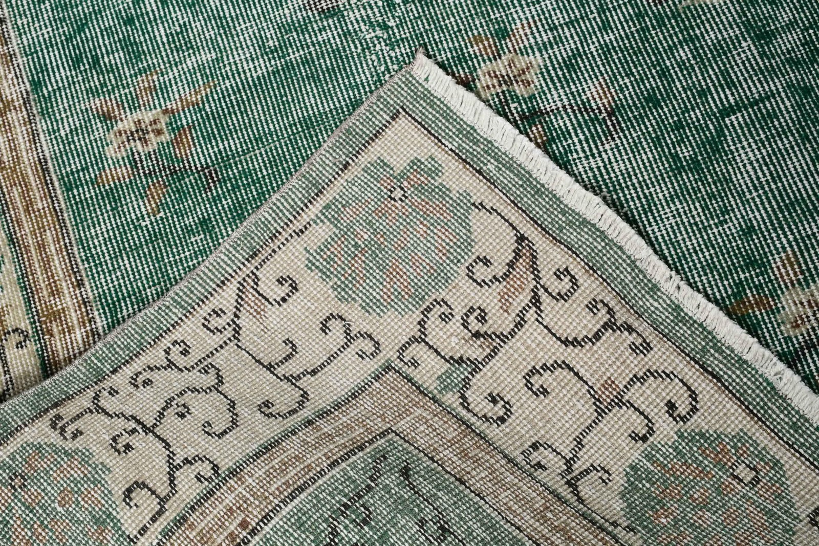 Vintage Large Rug 5,3×7,9 ft, Green Oriental Turkish Wool Rug