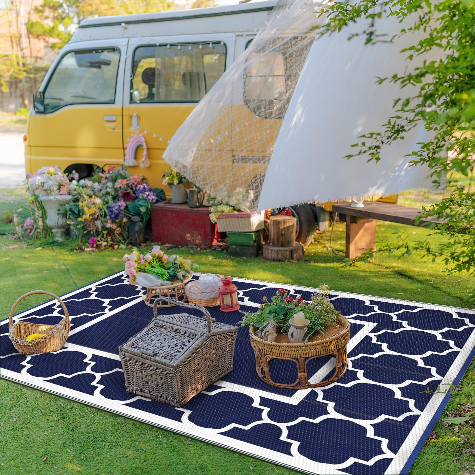 5′ x 8′ Outdoor Rug Waterproof Reversible for Patio Camper and Beach Blue/White