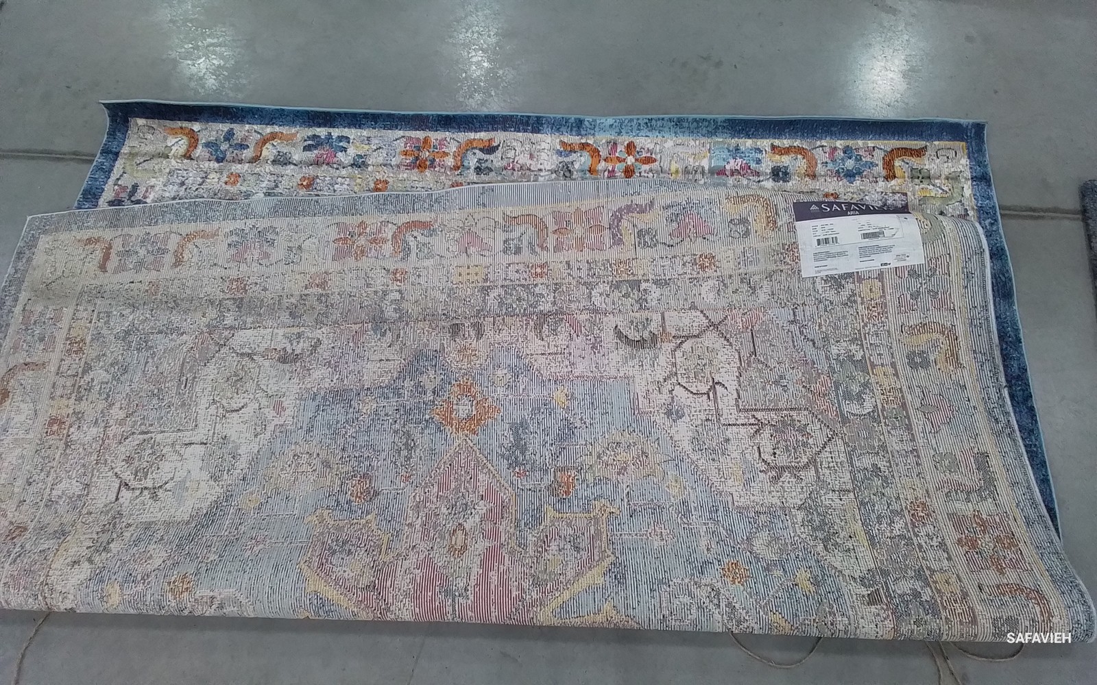 BLUE / CREME 6′-5″ x 6′-5″ Back Stain Rug, Reduced Price 1172805260 ARA160B-6SQ