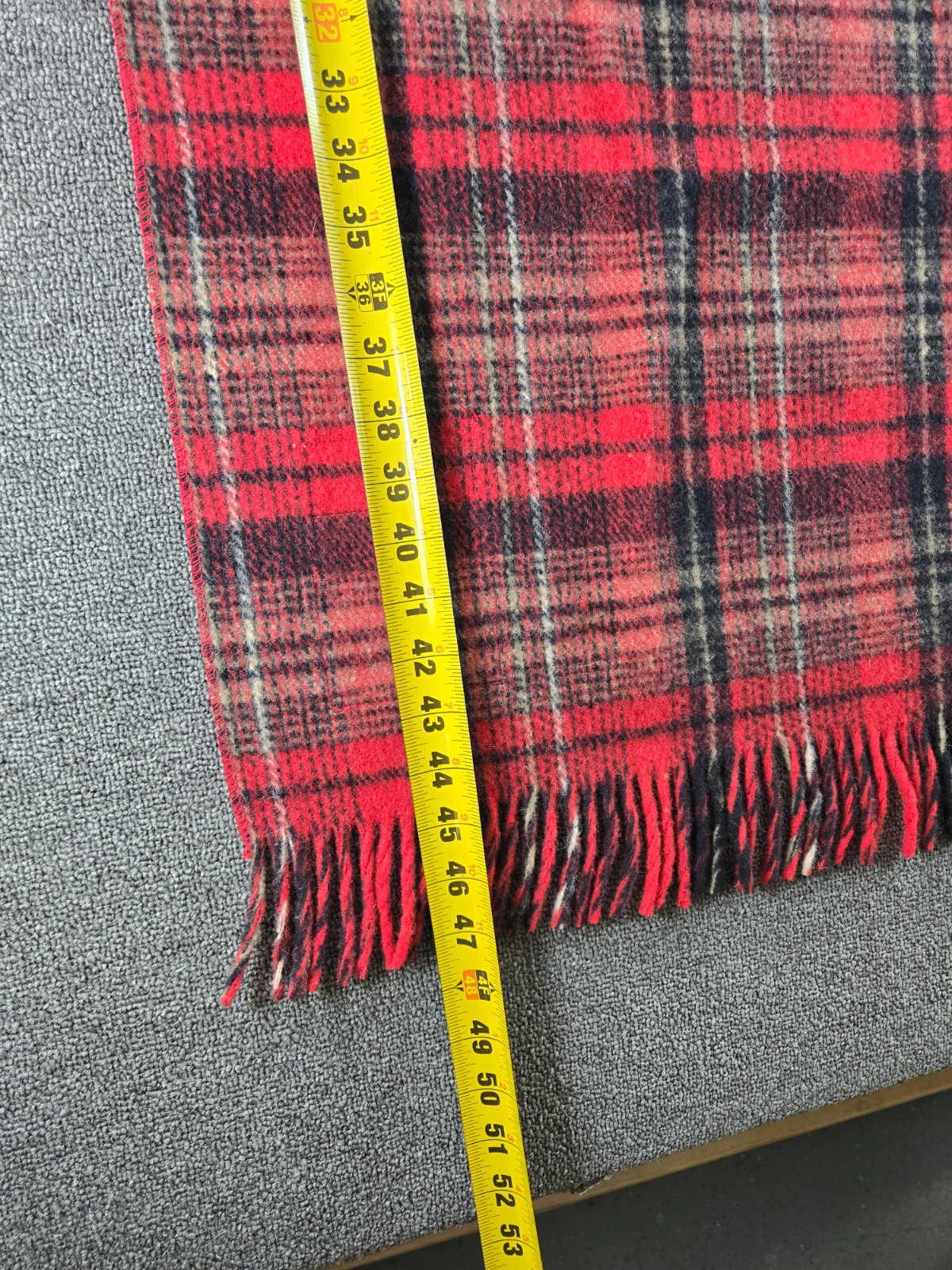 Continental Wool Rug Blanket Plaid 30″x47″ 80cm x 125cm Made in Romania