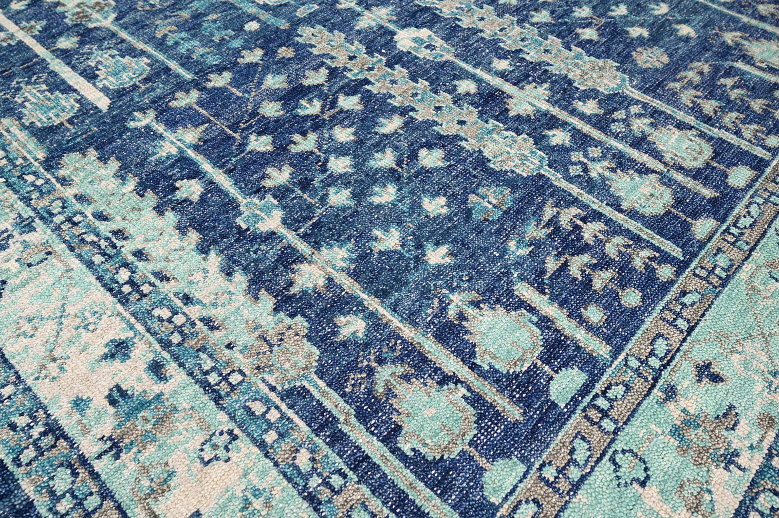5’2”x7’8” Blue Hand Knotted Traditional Oushak Arts & Crafts Wool Area Rug