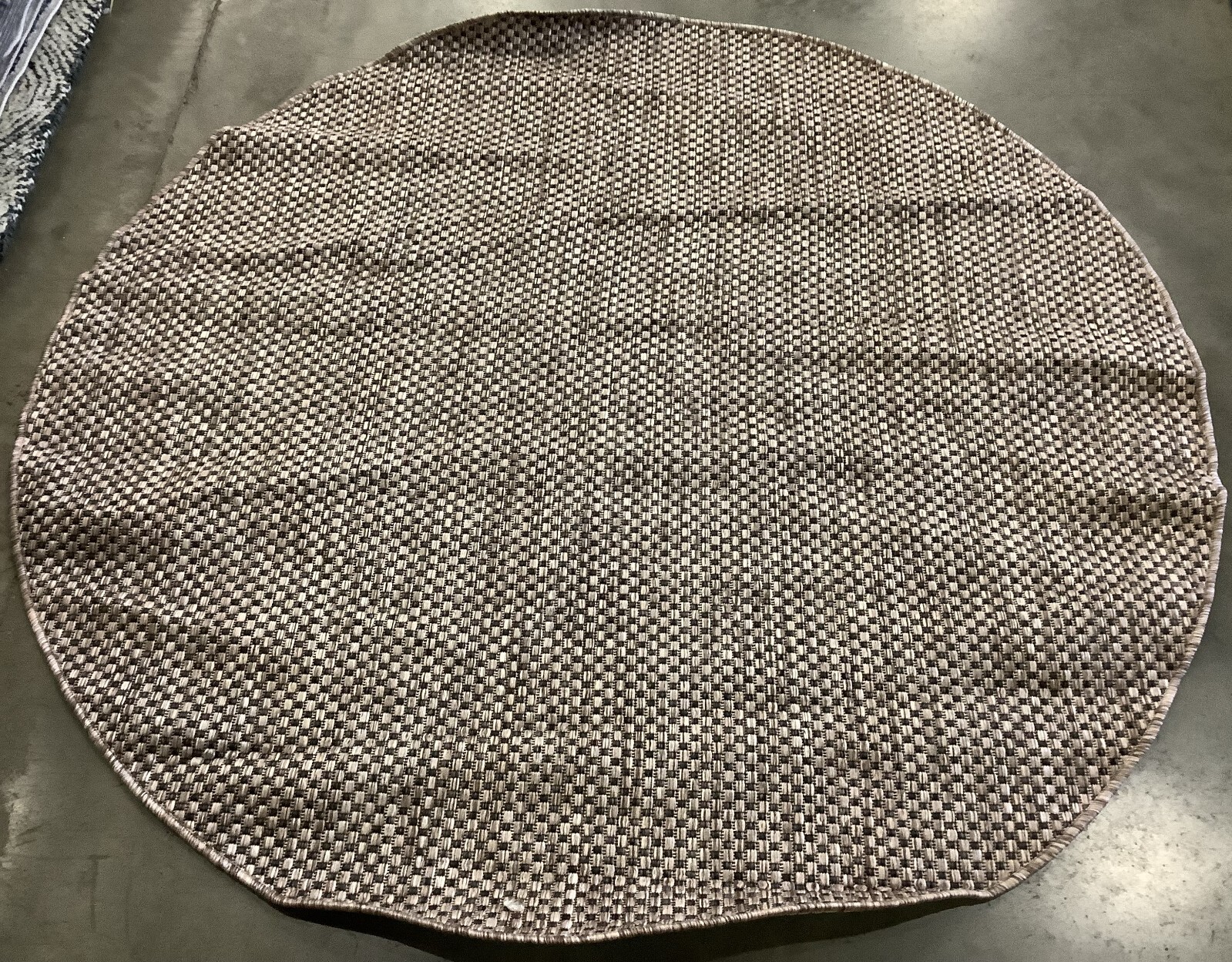 NATRL / BLACK 5′-3″ x 5′-3″ Flaw in Rug Reduced Price 1172674913 CY8521-37312-5R