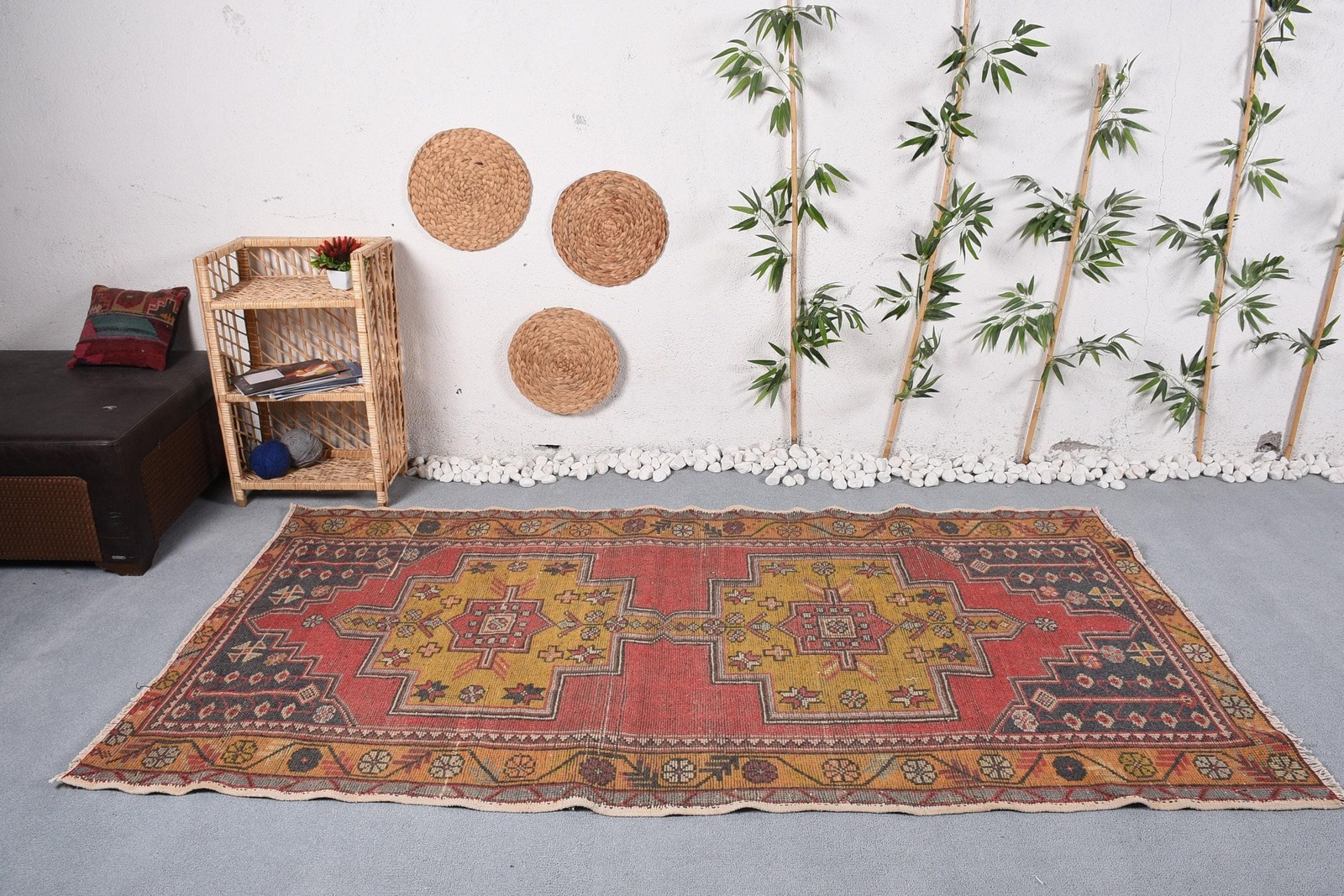 4,5×8,1 ft Turkish Rug, Red Polka dot Vintage Rug Wool