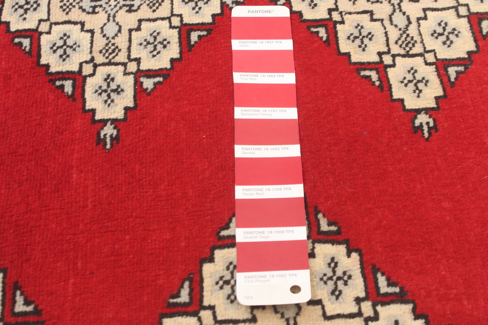 Traditional Hand-knotted Carpet 2’11” x 5’0″ Wool Oriental Area Rug
