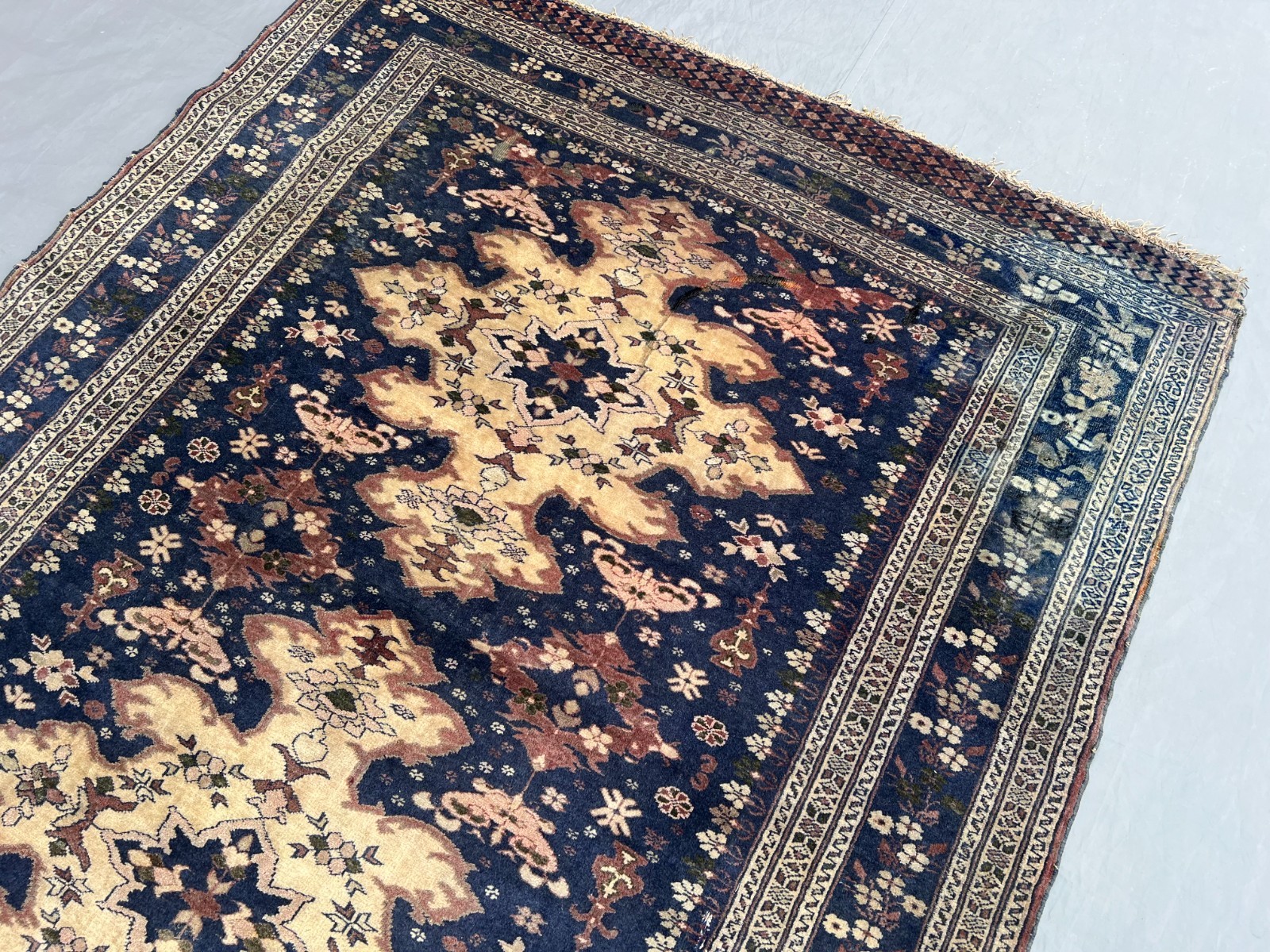 4×5 Elegant Afghan Floral Rug Wool Carpet Navy Beige Medallion Traditional Decor