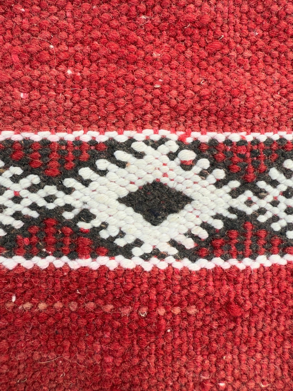 Vintage Hand Woven Moroccan Berber Wool Weaving Kilim Rug 132×85 Cm