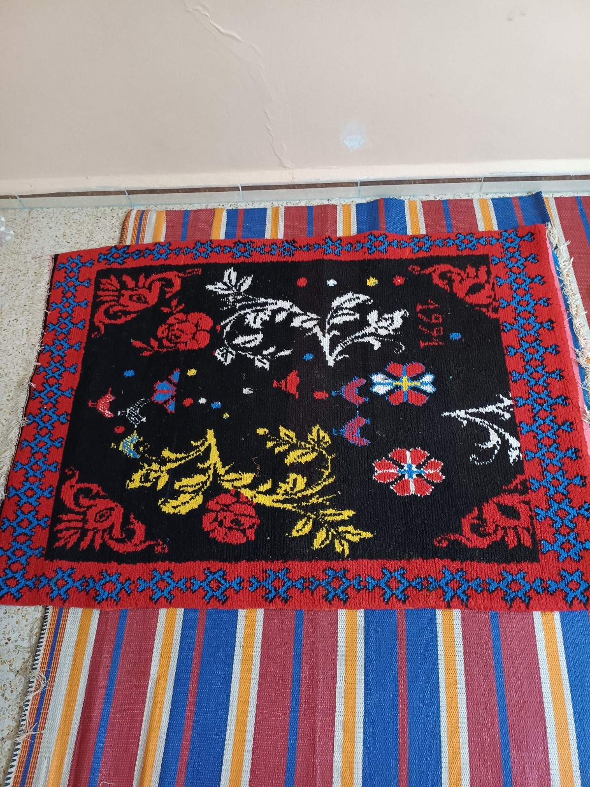 Vintage Tradutional Algerian Rug Handmade Berber Wool Carpet Bohemain Decor