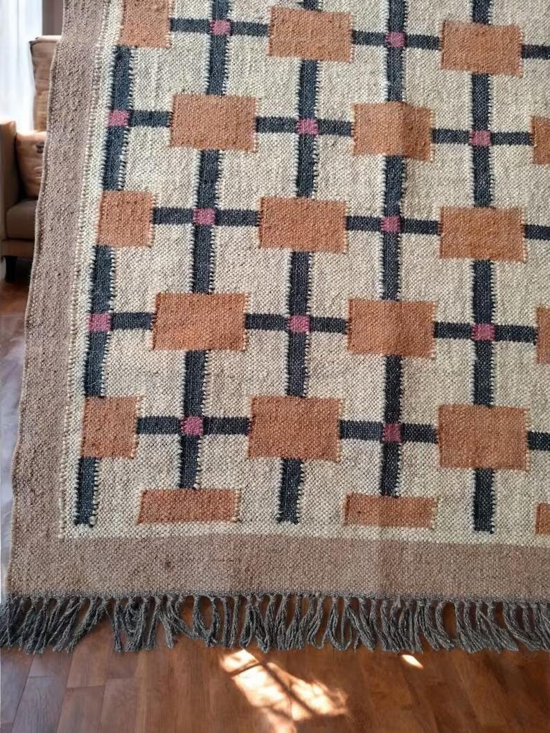 Handwoven Wool Jute Kilim Rug: Bohemian Flatweave Dhurrie 5×8 ft, Custom Size