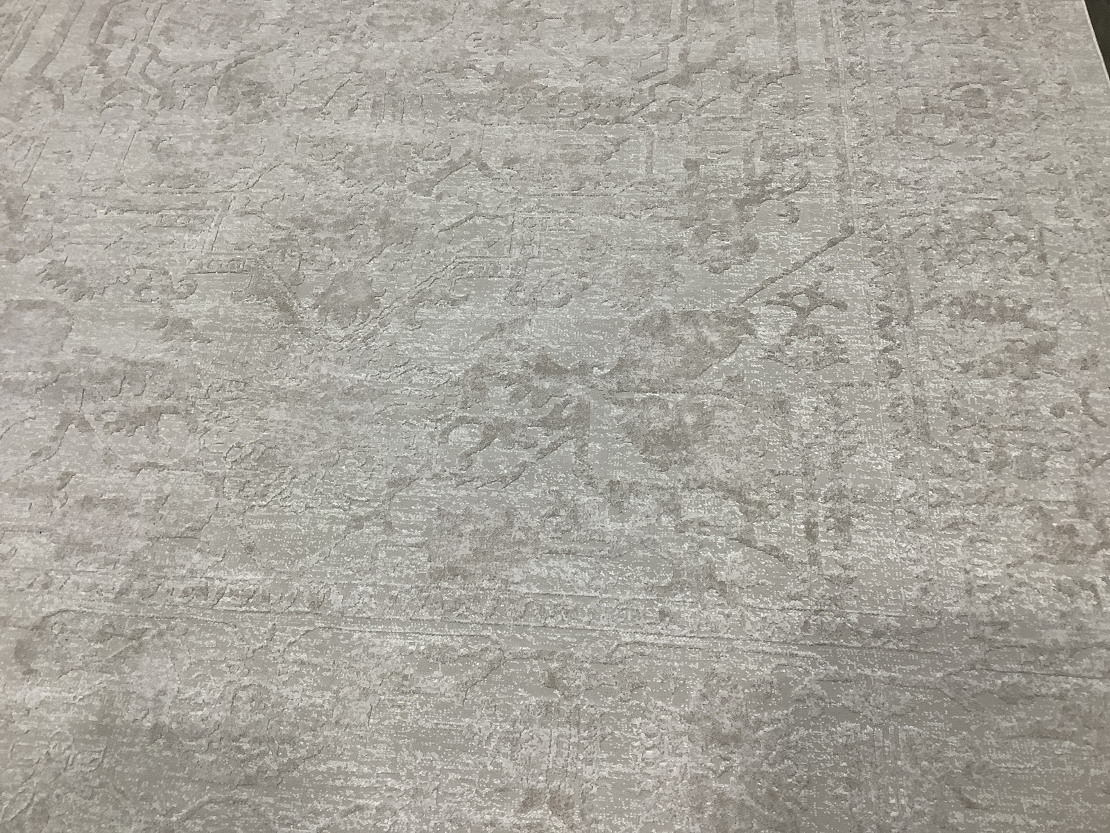 CREME / IVORY 8′-0″ x 10′-0″ Back Stain Rug, Reduced Price 1172684351 RFT665D-8