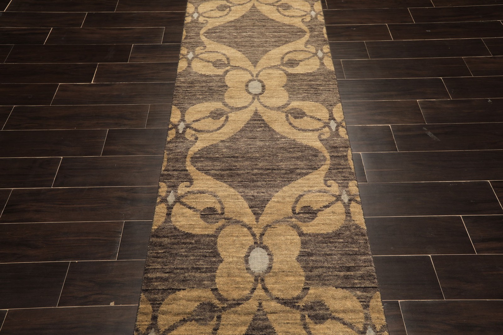 2’5″x9’10” Runner Hand Knotted Wool Gray, Beige Tibetan Art Deco Kalaty Rug