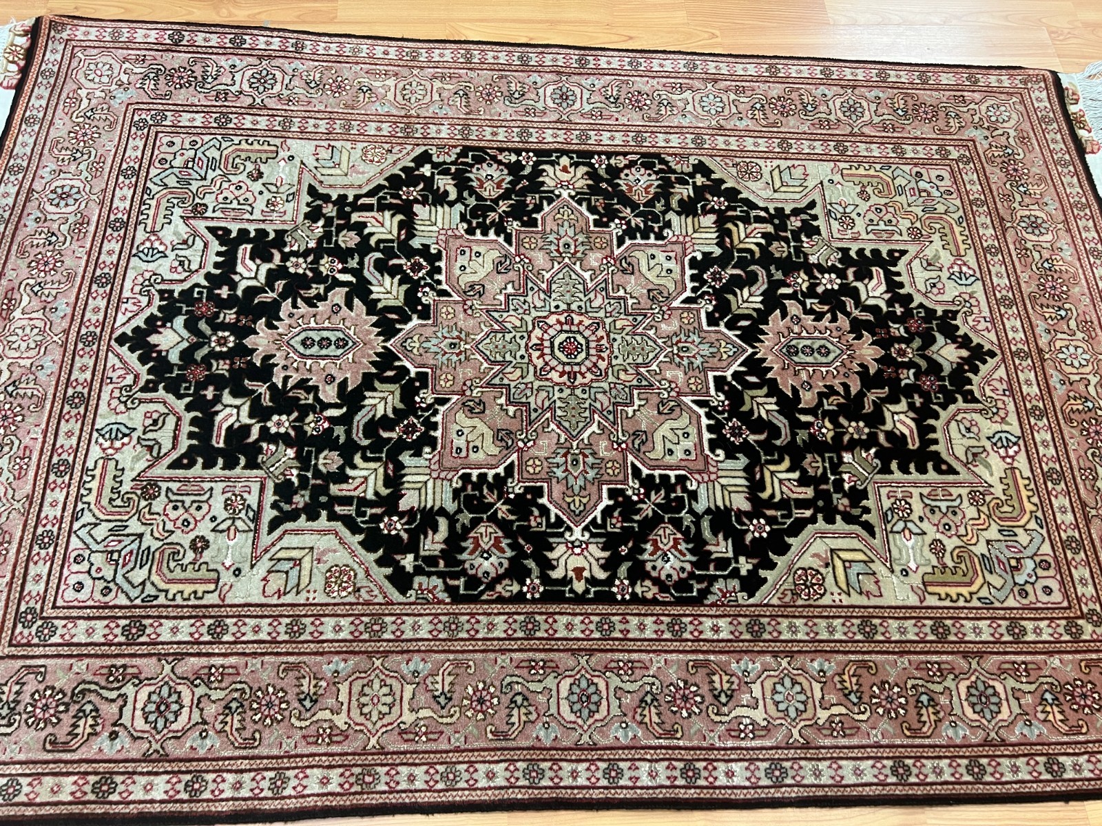 3’4″ x 5’1″ Floral Turkish Oriental Rug – Full Pile – Hand Made – Wool & Silk