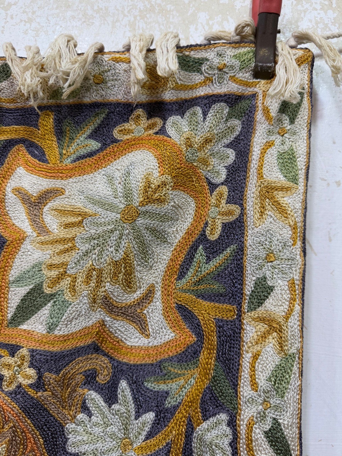 Vintage Beautiful Hand Silk Embroidered Kashmiri Chain Stitch Rug 140×86 Cm