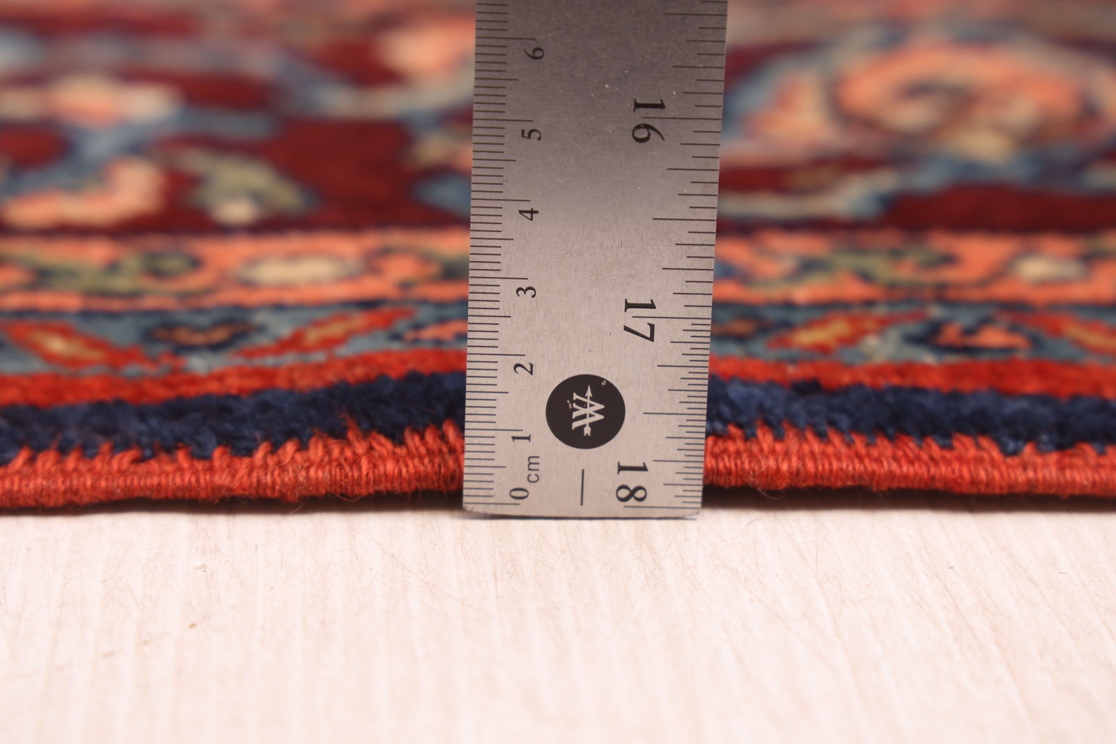 Vintage 4’3″ x 6’2″ Traditional Hand Knotted Vegetable Dye Wool Area Rug