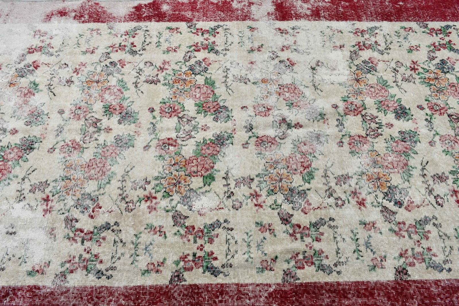 Vintage Large Rug, 5×8,5 ft Turkish Rug, Red Wool Rug