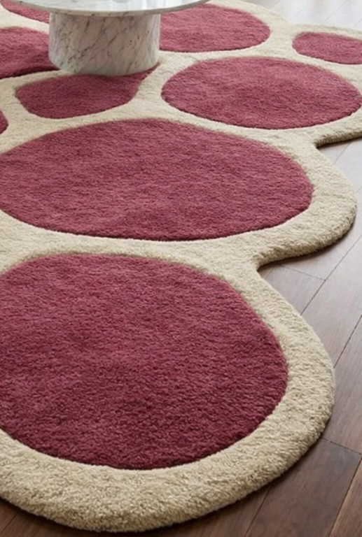 Soft shaggy abstract rug cream and rose pink stone pattern floor carpet.
