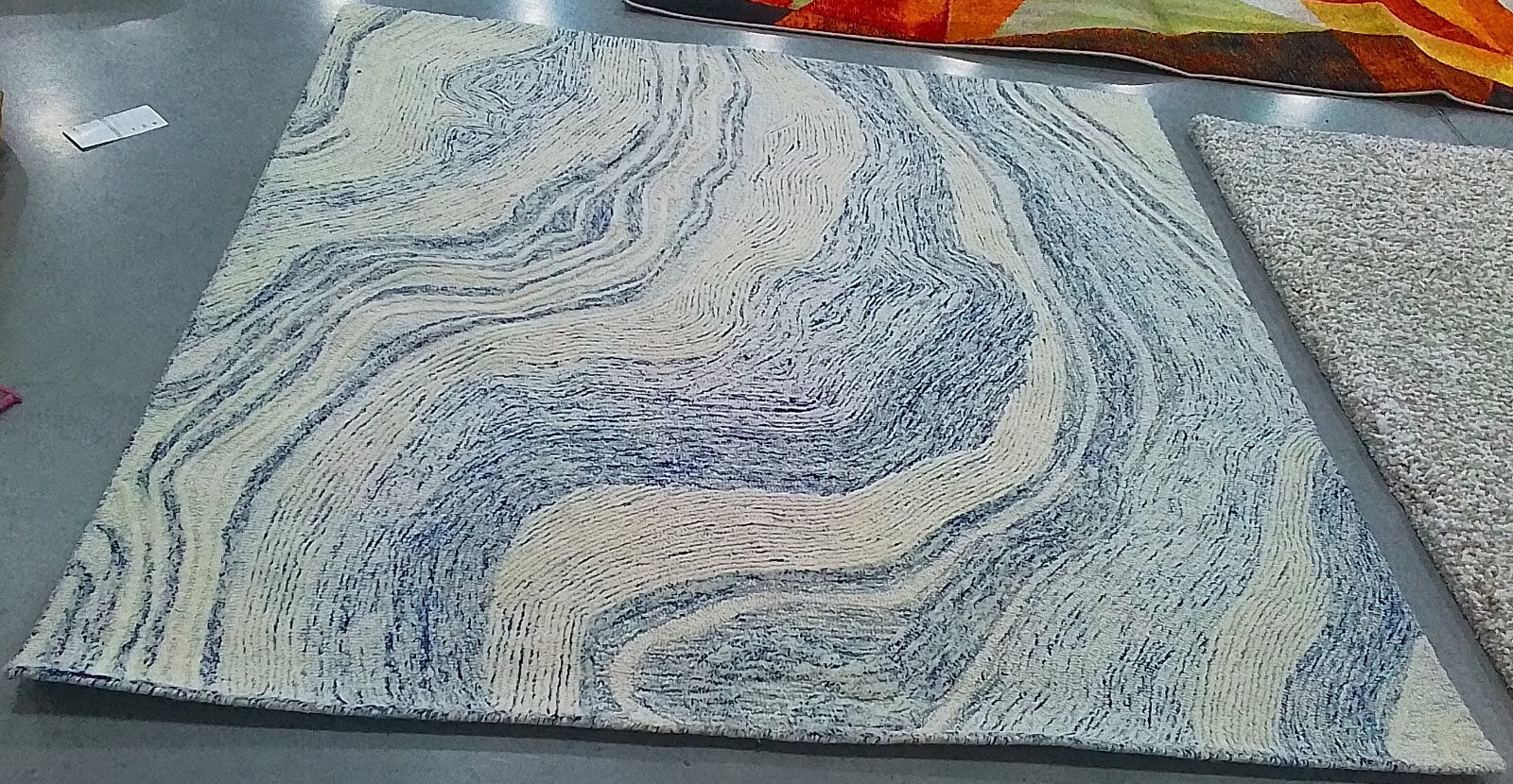 BLUE / IVORY 6′-0″ x 6′-0″ Back Stain Rug, Reduced Price 1172762706 FTV121M-6SQ