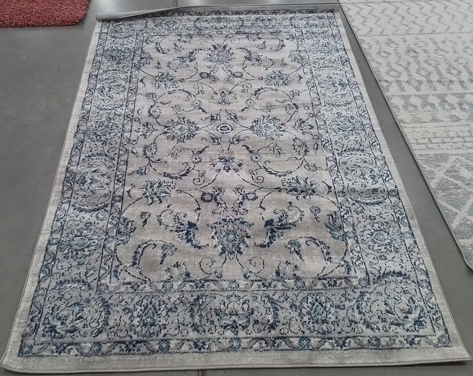 LIT GREY / BLUE 4′-0″ x 6′-0″ Back Stain Rug, Reduced Price 1172805185 BNT854G-4