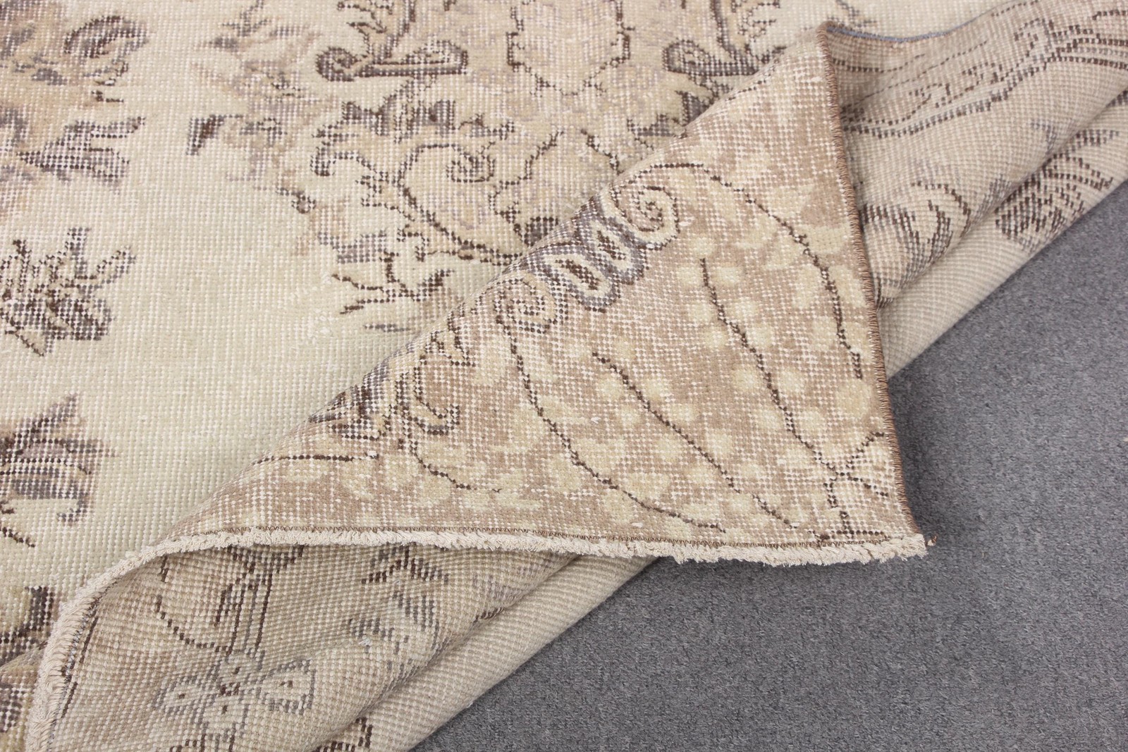 Turkish Large Rug 5×9,2 ft (152×281 cm), Vintage Beige Ikat Rug