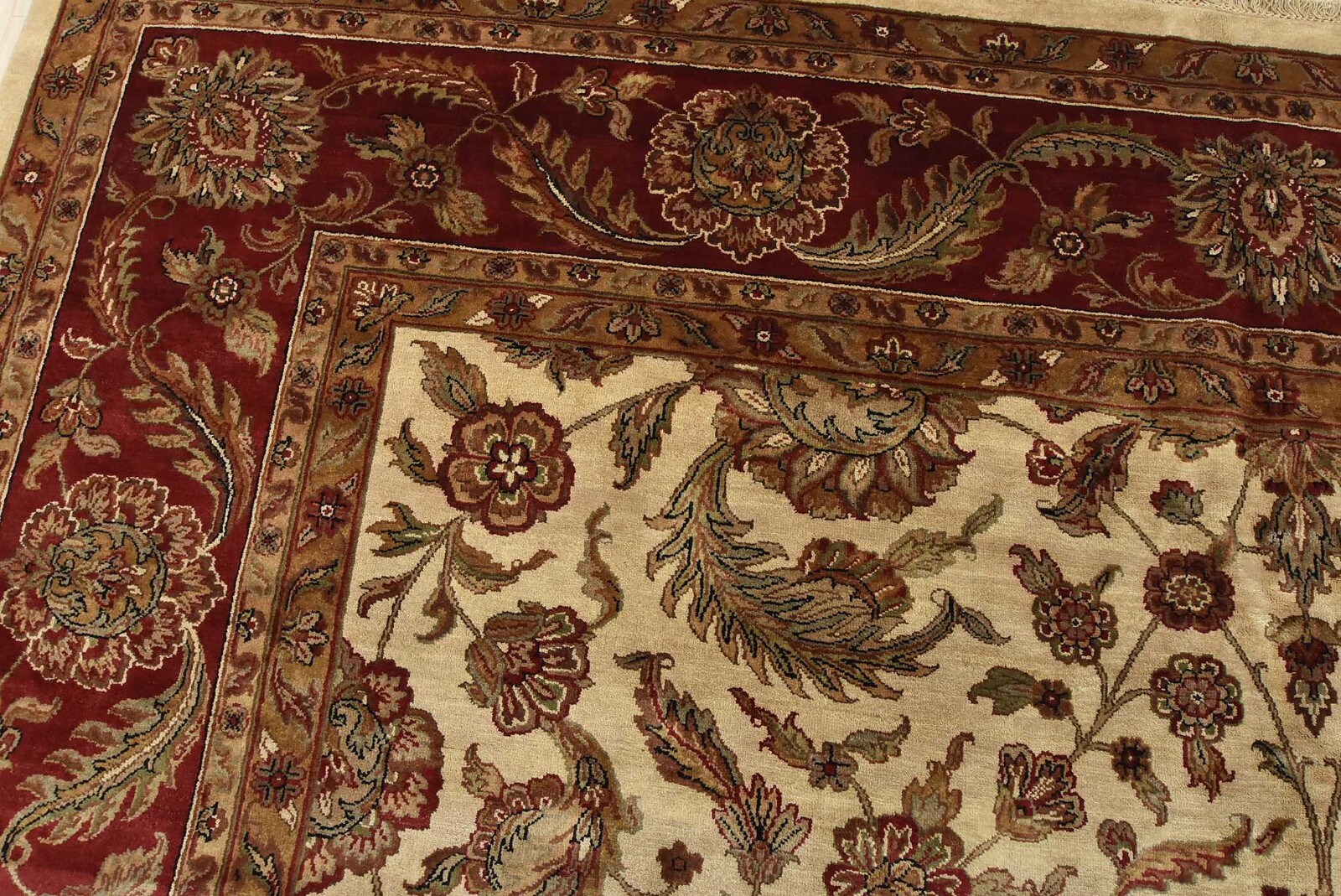 Agra Carpet 11’10” x 15’1” Ivory Wool Traditional Hand-Knotted Oriental Rug