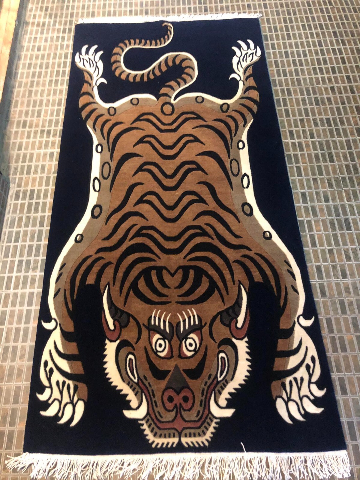 Hand knotted Tibetan Tiger Traditional rug ( 90 cm × 180 cm)