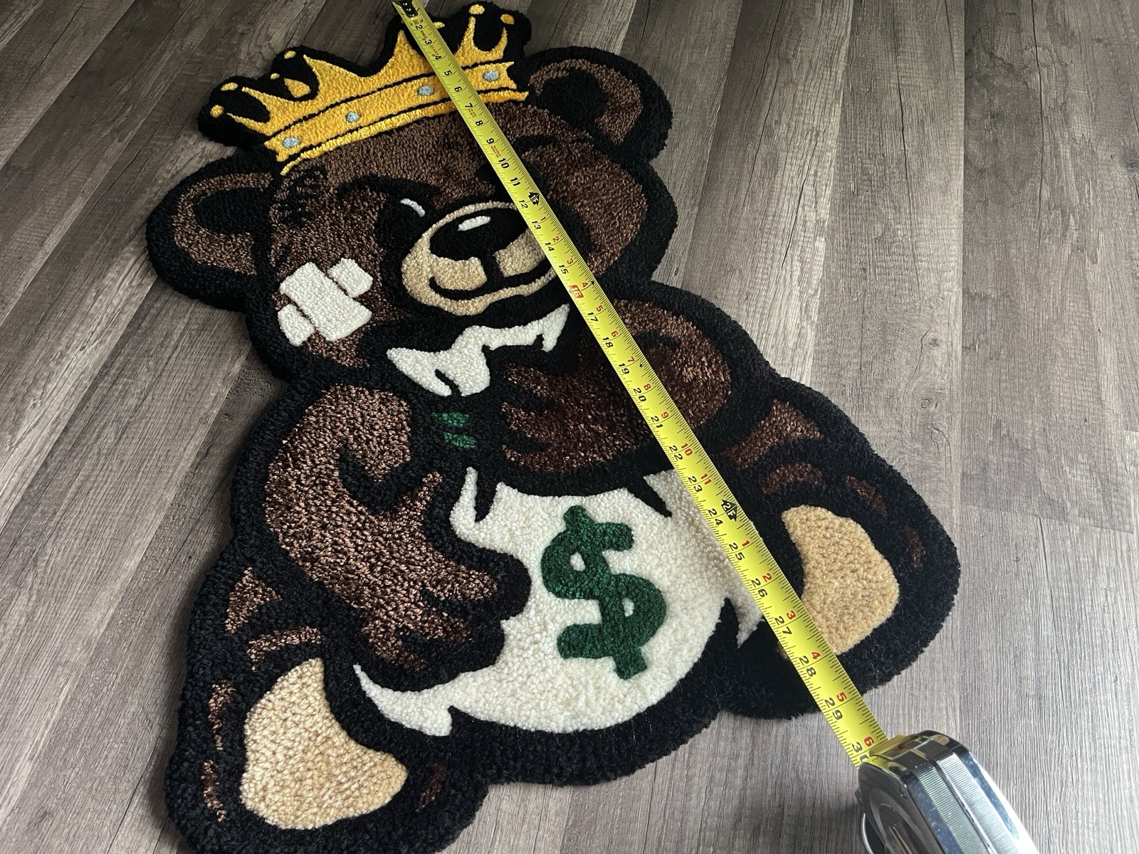 Teddy Bear Crown Money Bag Novelty Tufted Rug, Non-Slip Backing, 19 x 29 in