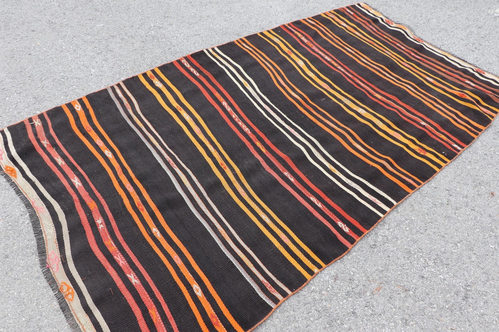Kilim Vintage Rug, 4,5×8,1 ft Turkish Rug, Black Striped Wool Rug