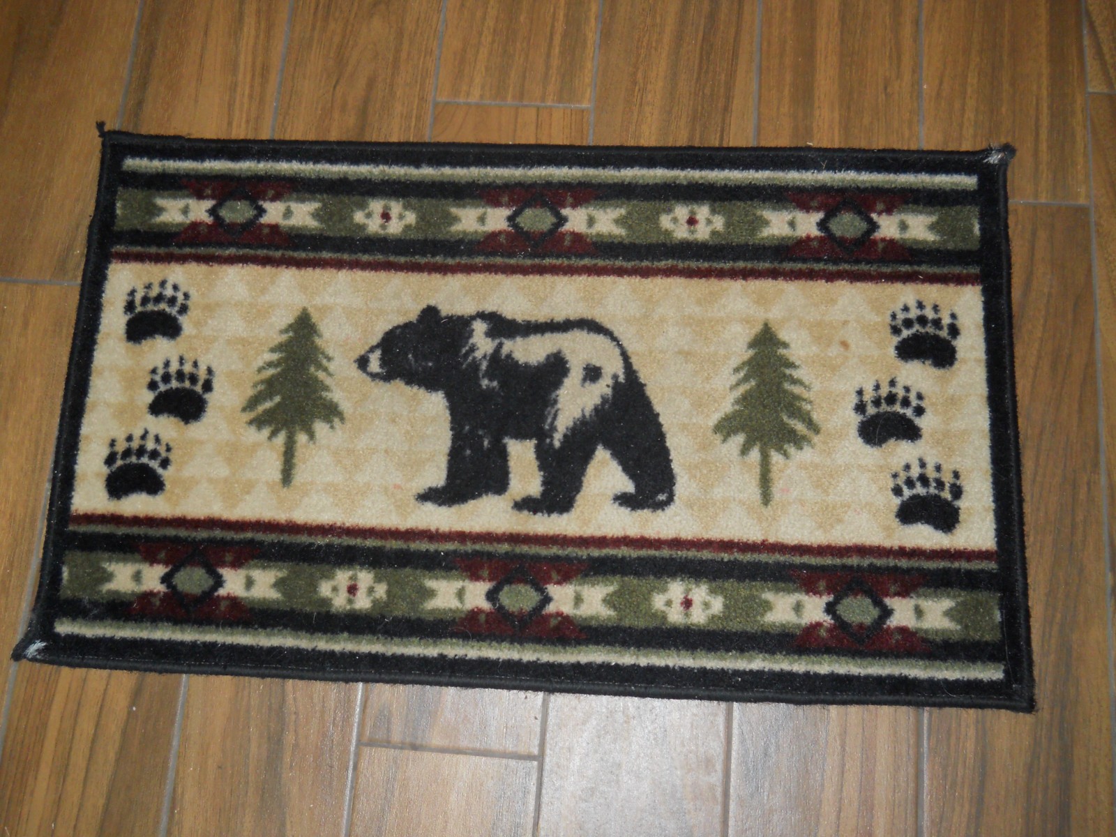 Throw Rug Wilderness Bear ~ 34 ” x 20 “