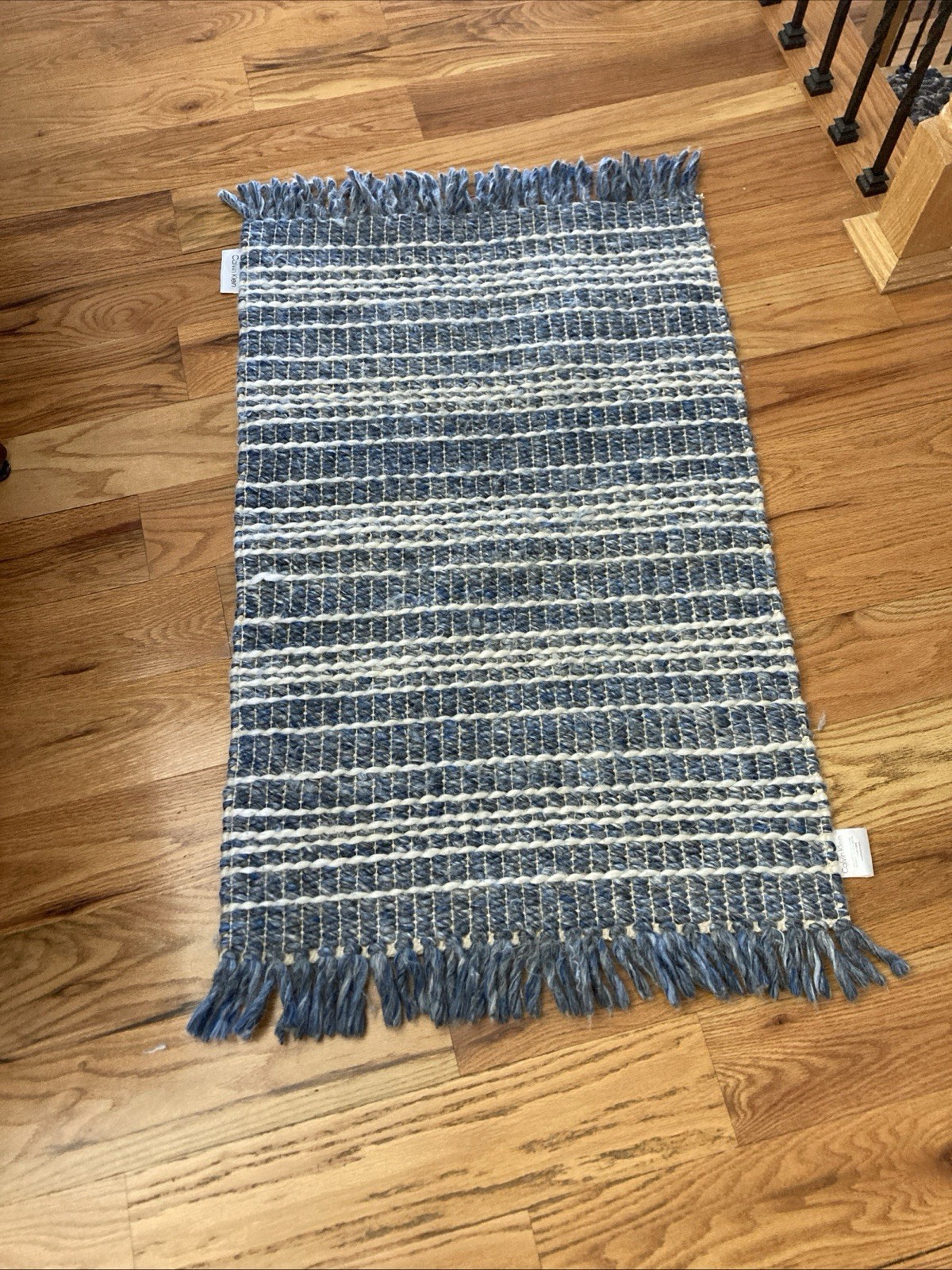 Calvin Klein Wool Blend 2×4’ Area Rug Woven Blue/White