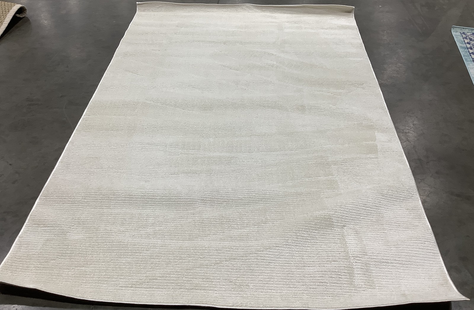 IVORY 6′-0″ x 9′-0″ Back Stain Rug, Reduced Price 1172684696 MEL108A-6